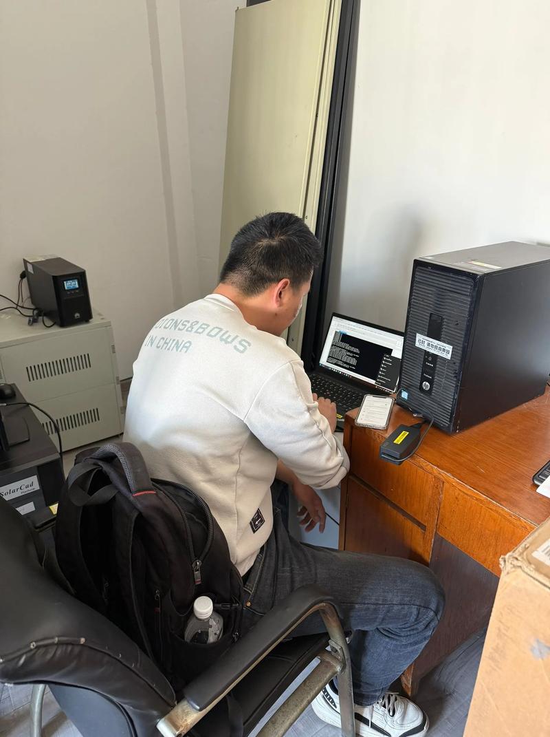 技术服务上门篇# 周末不停歇,服务器上架调试中